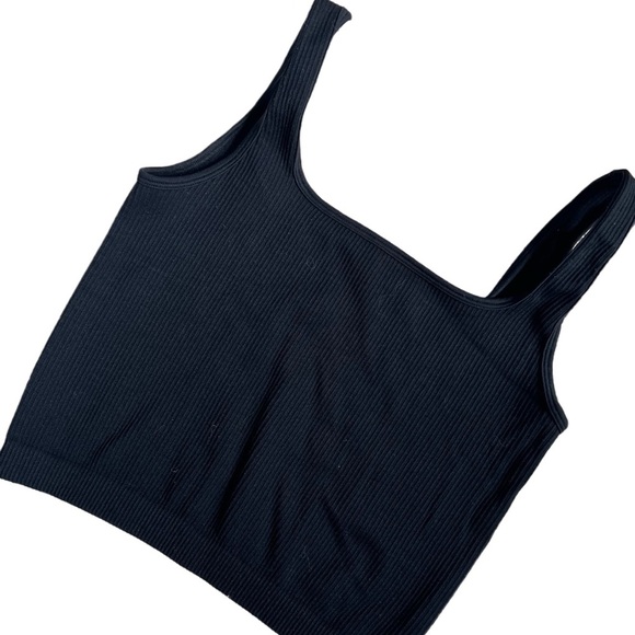 BLACK SEAMLESS RIBBED KNIT CROPPED SQUARE NECK TANK TOP SIZE SMALL - Picture 5 of 7
